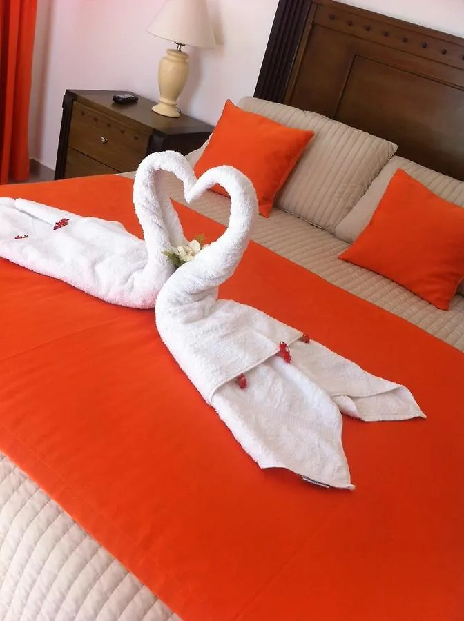 Figaro Hotel Samana 3*,